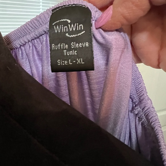 Cute purple tunic. Perfect for spring. - Picture 2 of 4